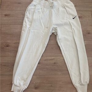 Nike Women’s Ivory Jogger Pants